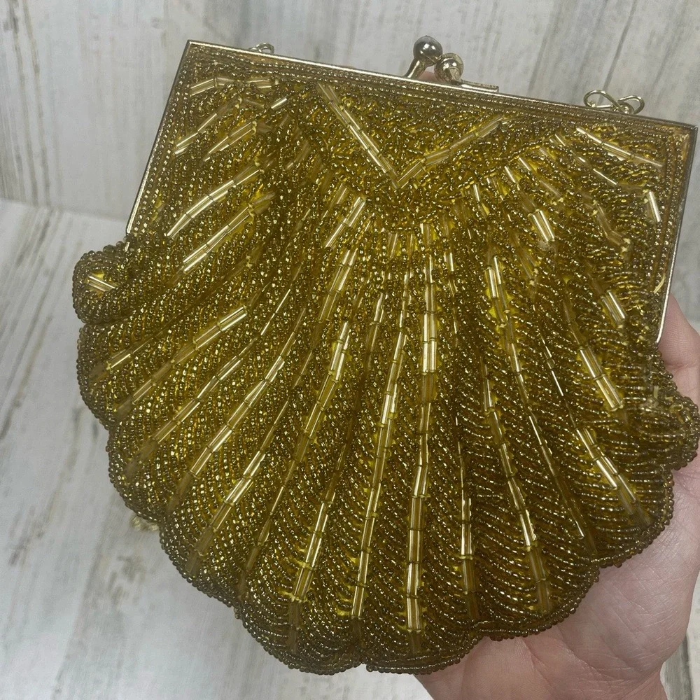 Vintage Handmade Beaded Clam Shell Evening Bag Gold Party Cocktail - Picture 3 of 9